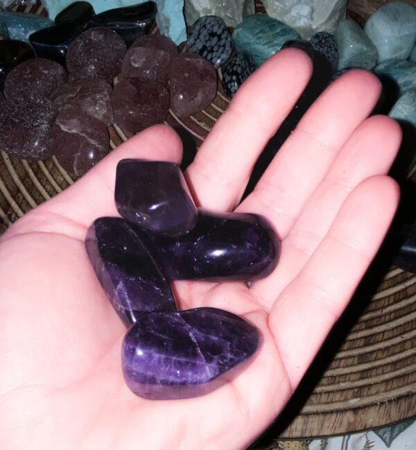 AMETHYST Tumbled – Each - The Inspirational Studio 