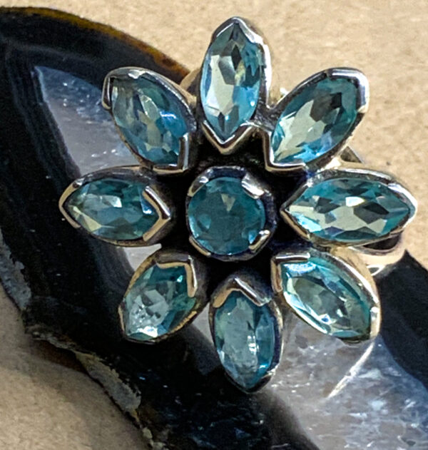 Sterling Silver Blue Topaz Ring – Size 6.5 – Flower - The Inspirational Studio