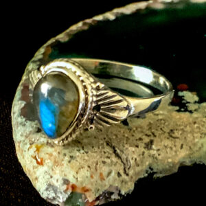 ‘Handmade’ Sterling Silver Labradorite Ring – Size 8 – teardrop- The Inspirational Studio