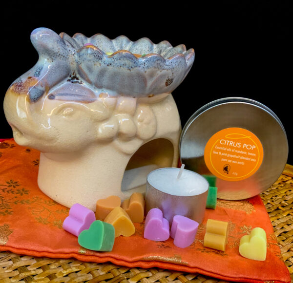 Ceramic Oil Burner ELEPHANT WITH LOTUS with bonus melts - The Inspirational Studio 