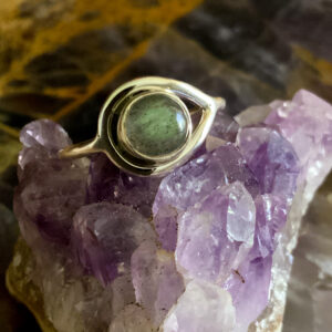 ‘Handmade’ Sterling Silver Labradorite Ring – size 7 – round filagree - The Inspirational Studio 